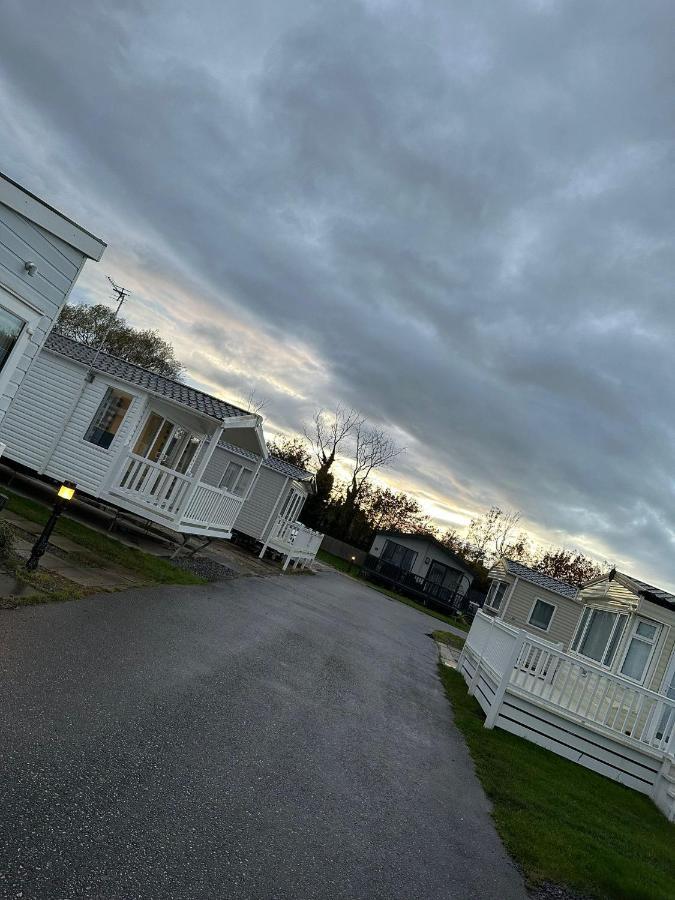 MelidenLuxurious 6 Berth Swift Bordeaux On Lyons Robin Hood Rhyl别墅 外观 照片
